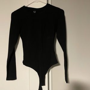 Windsor long sleeve; size Small; black